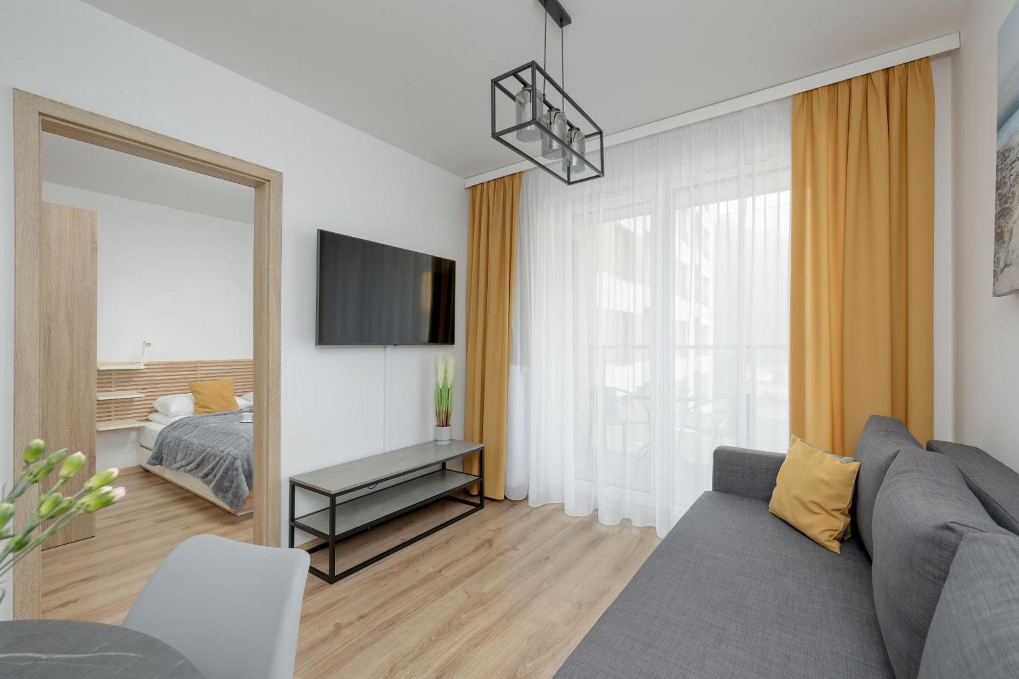 Exclusive And Modern Grey With Furnished Balcony In By Renters * Kołobrzeg