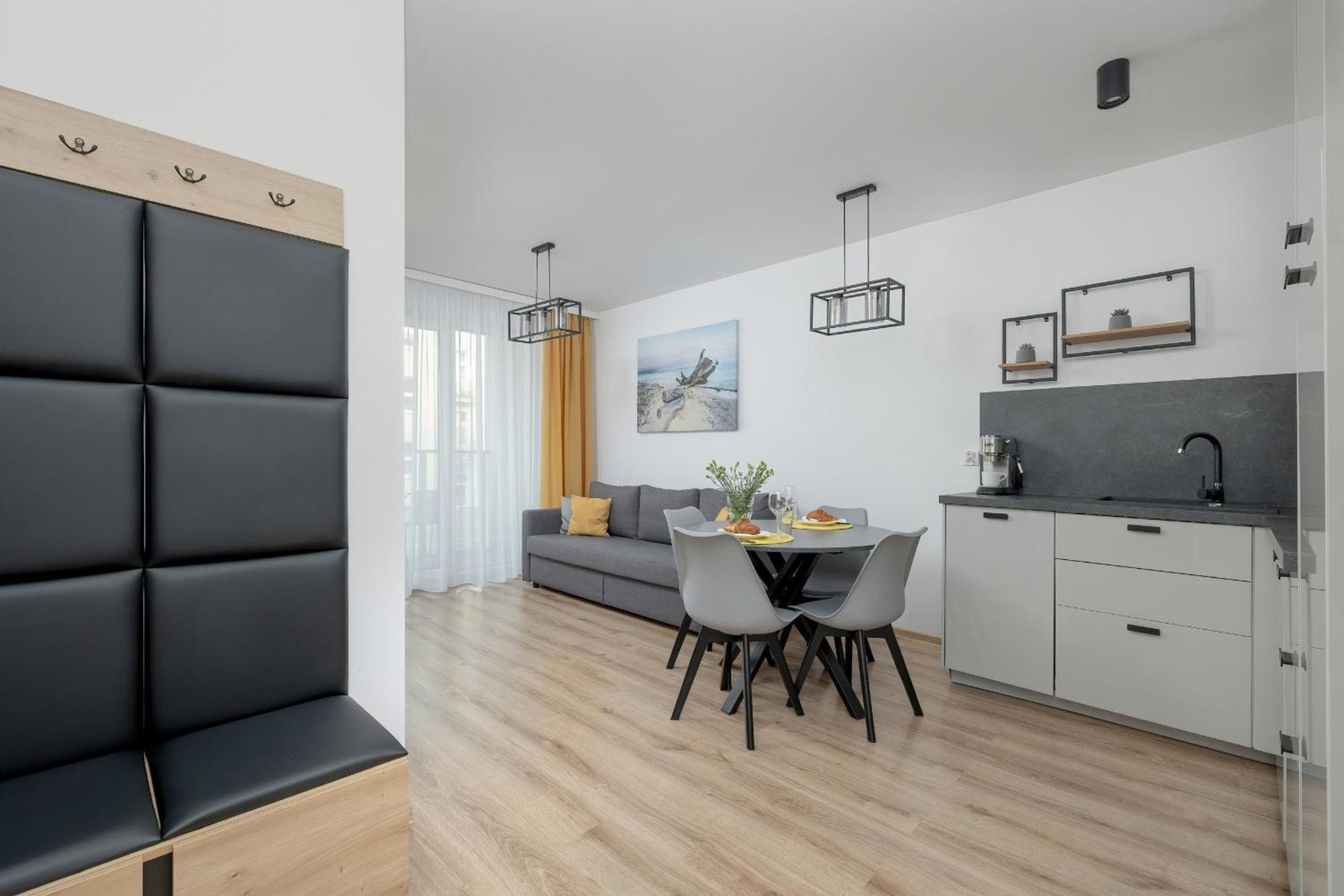 Apartament Exclusive And Modern Grey With Furnished Balcony In By Renters